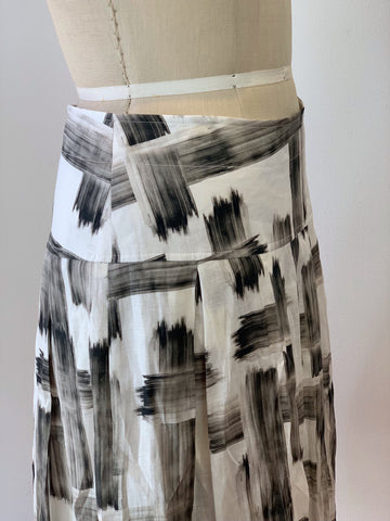 Brushstrokes Tucked Pocket Skirt