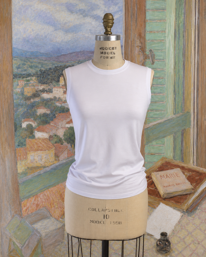 PERFECT WHITE SLEEVELESS CREW NECK