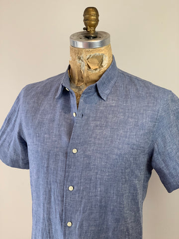 MEN’S CHAMBRAY LINEN SHIRT